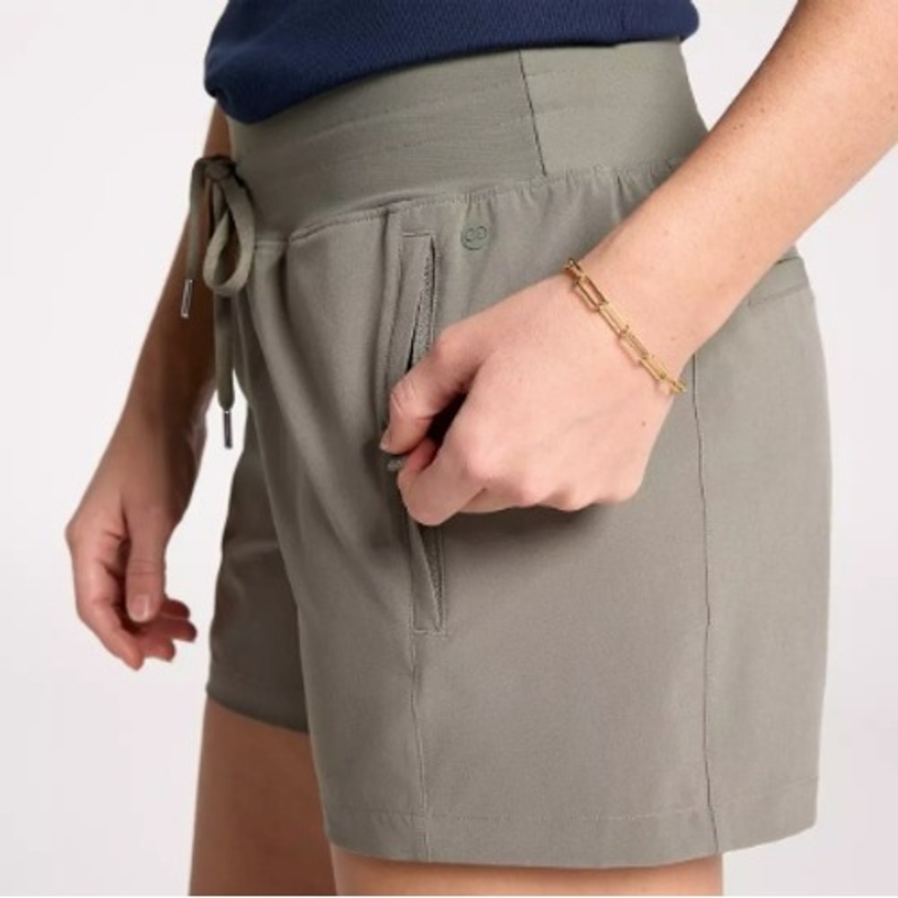 CALIA Effortless TrueLight 4" Shorts Womens XL Muted Green Activewear - Picture 5 of 9